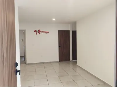 Estancia · Departamento en Villas del Refugio (planta baja)